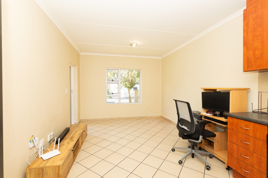 2 Bedroom Property for Sale in Buh Rein Estate Western Cape